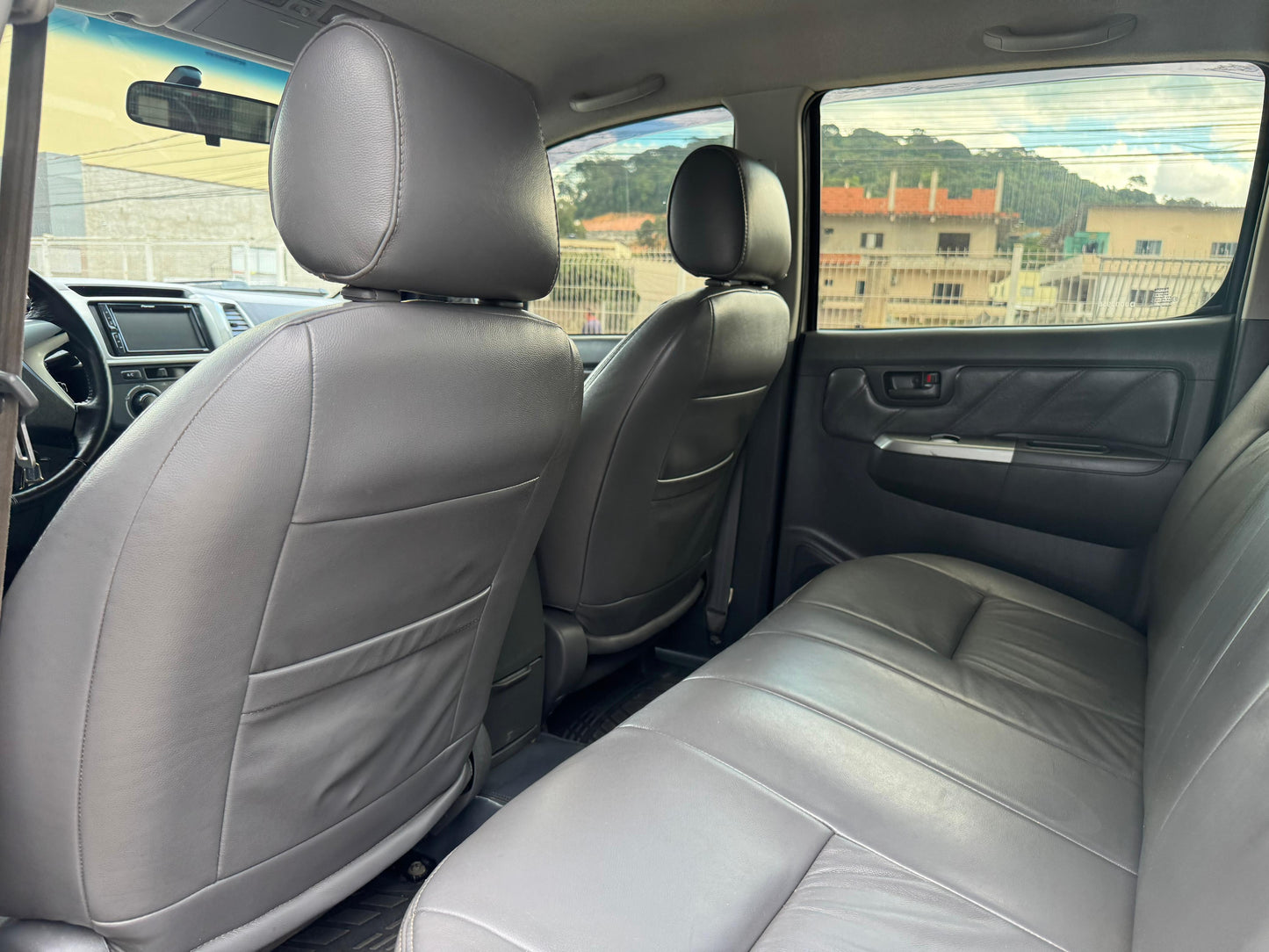 TOYOTA HILUX SR 3.0 TURBO DIESEL 4X4