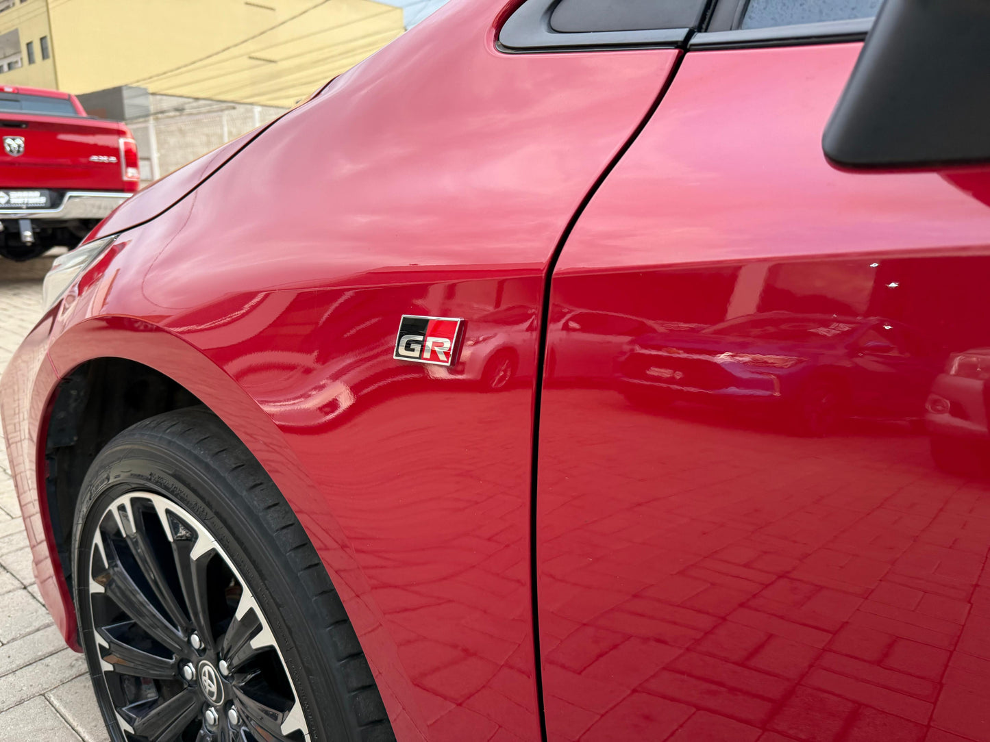 TOYOTA COROLLA GRS SPORT 2.0 AUT APENAS 25 MIL KM RODADOS