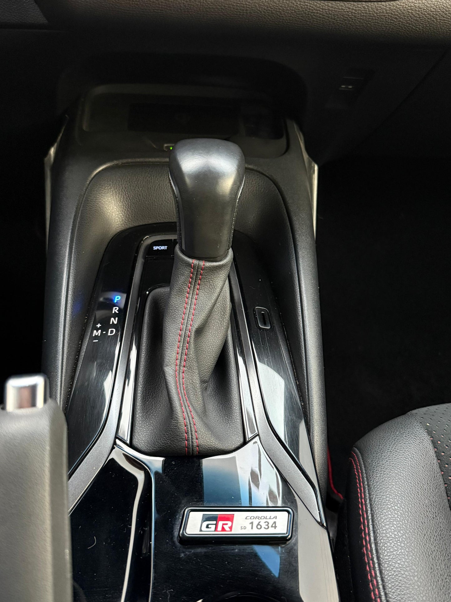 TOYOTA COROLLA GRS SPORT 2.0 AUT APENAS 25 MIL KM RODADOS