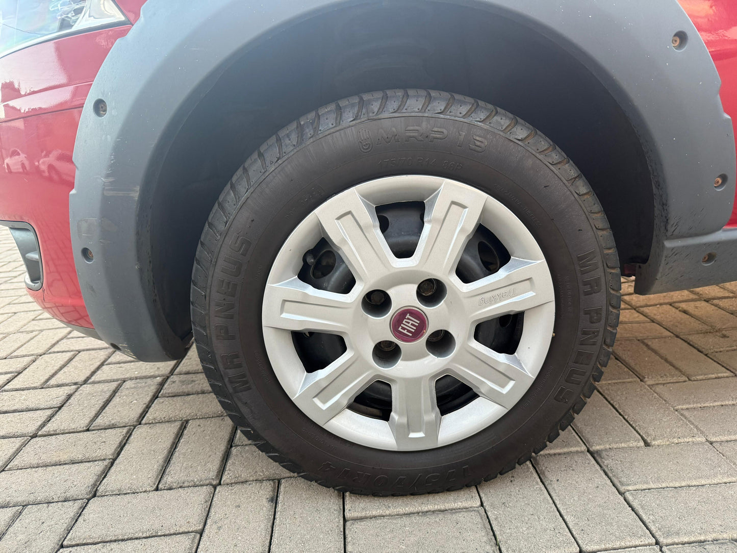FIAT STRADA TREKKING 1.4 FLEX