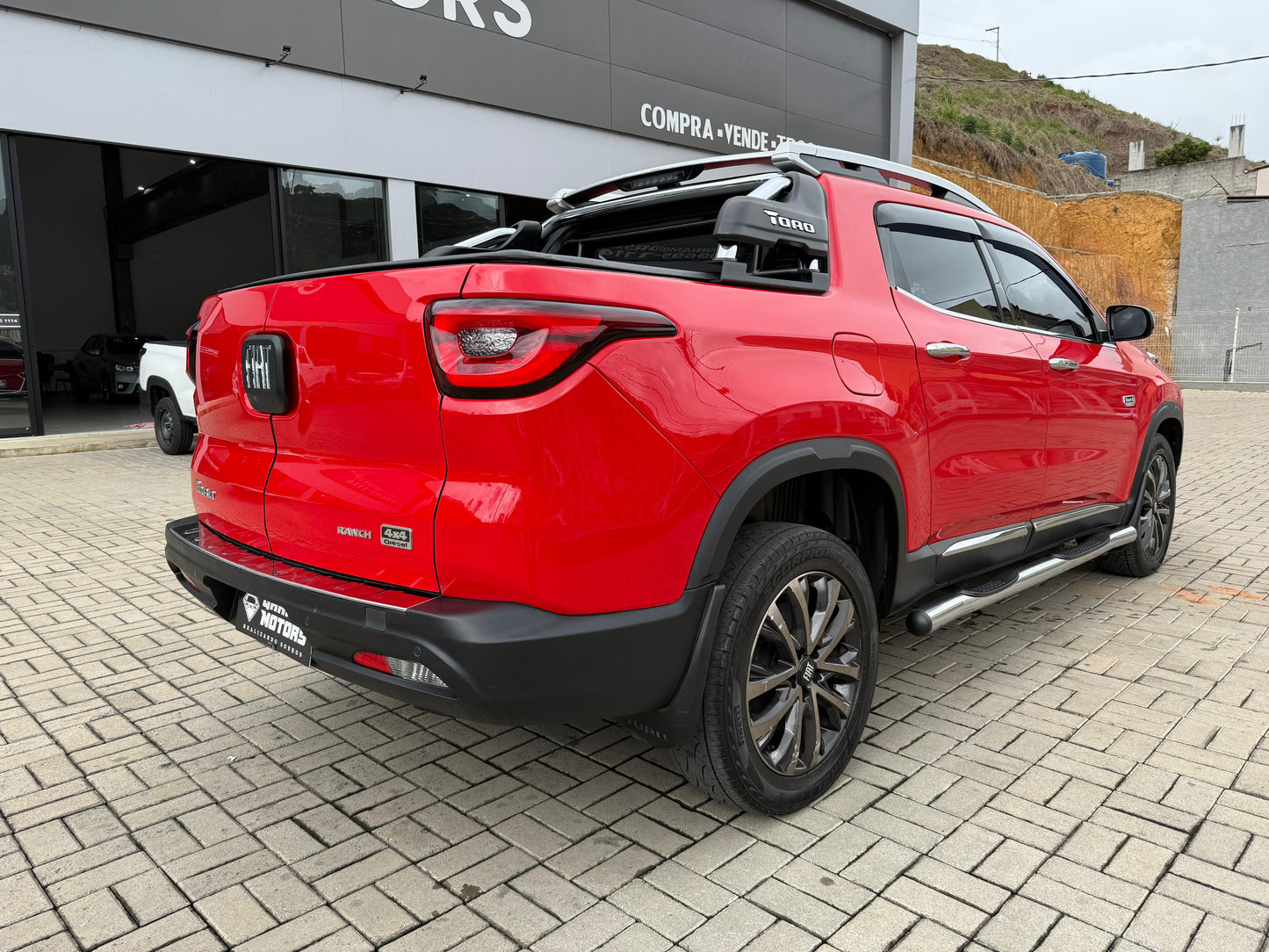 FIAT TORO RANCH TURBO DIESEL A MAIS COMPLETA DA CATEGORIA