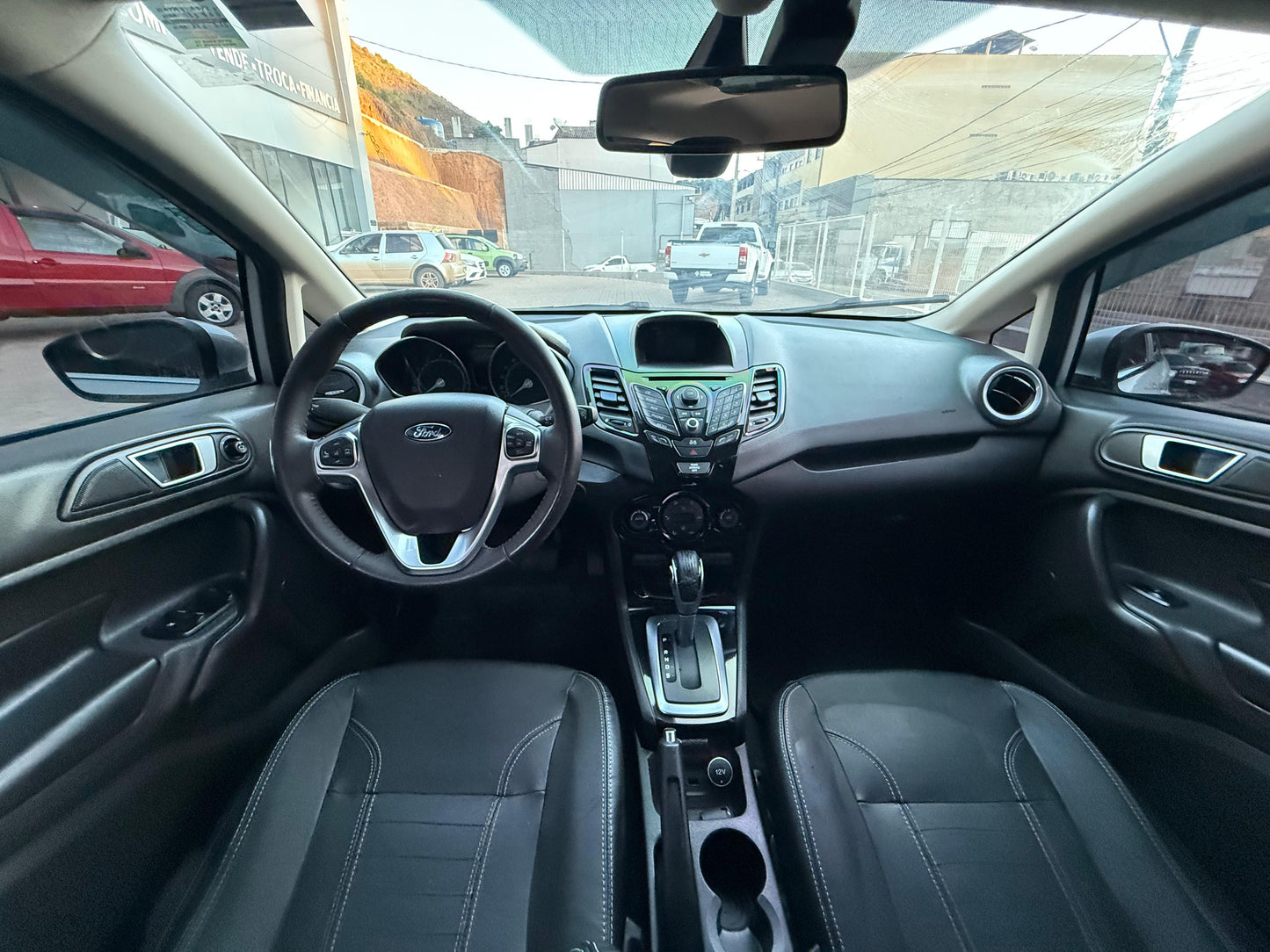 FORD NEW FIESTA SEDAN 1.6 TITANIUM TOPO DE LINHA