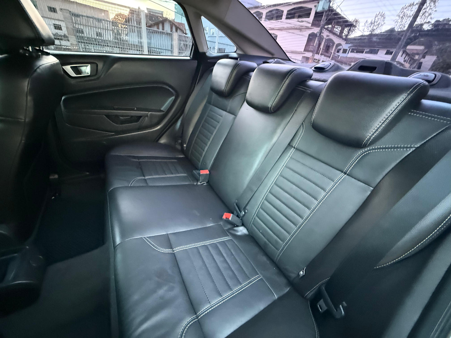 FORD NEW FIESTA SEDAN 1.6 TITANIUM TOPO DE LINHA