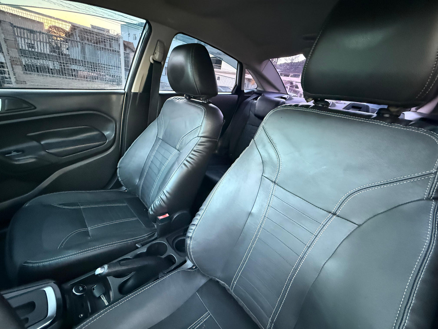FORD NEW FIESTA SEDAN 1.6 TITANIUM TOPO DE LINHA