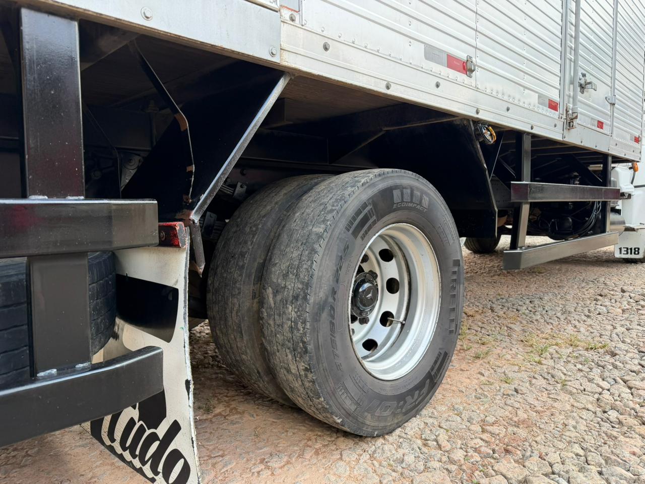 MERCEDES-BENZ 1318 REDUZIDO MOD 2011 RELIQUIA