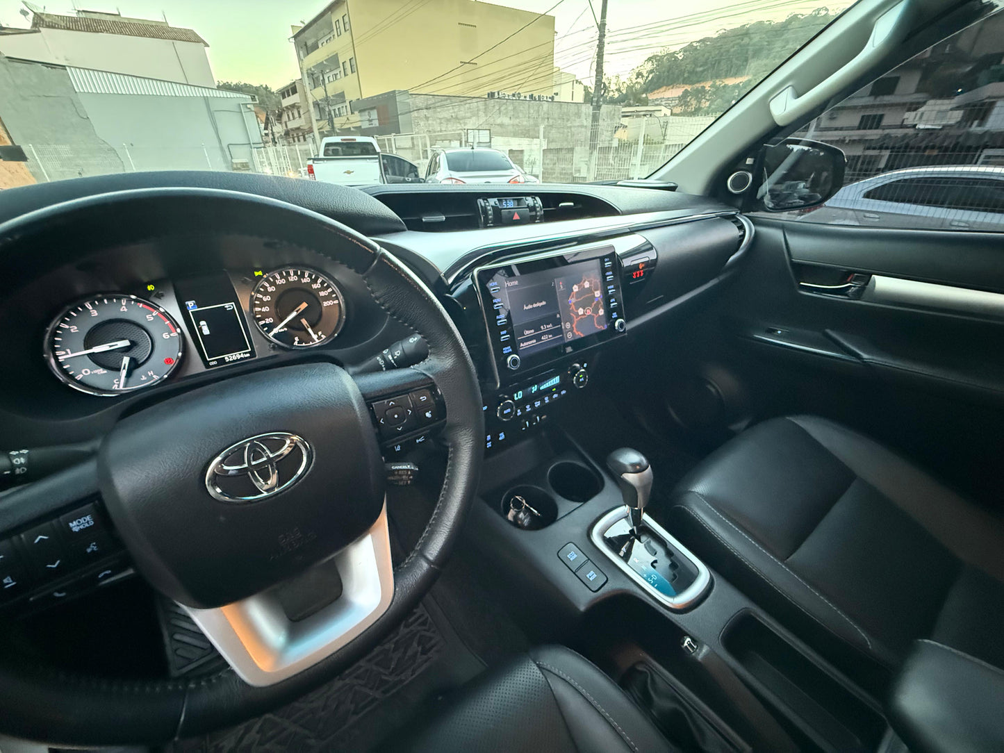 TOYOTA HILUX SRX 2.8 TURBO DIESEL( A TOPO DE LINHA)
