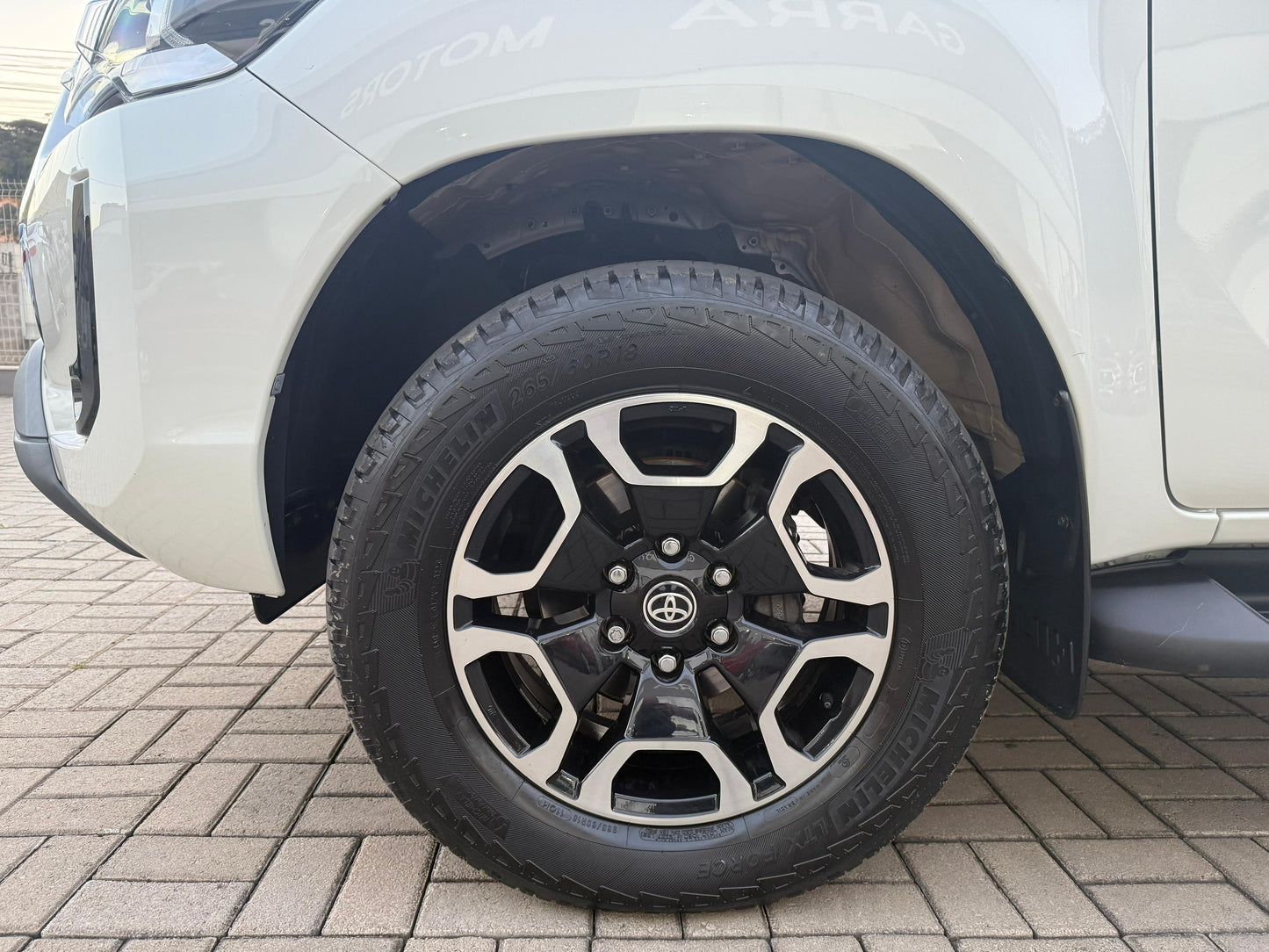 TOYOTA HILUX SRX 2.8 TURBO DIESEL( A TOPO DE LINHA)