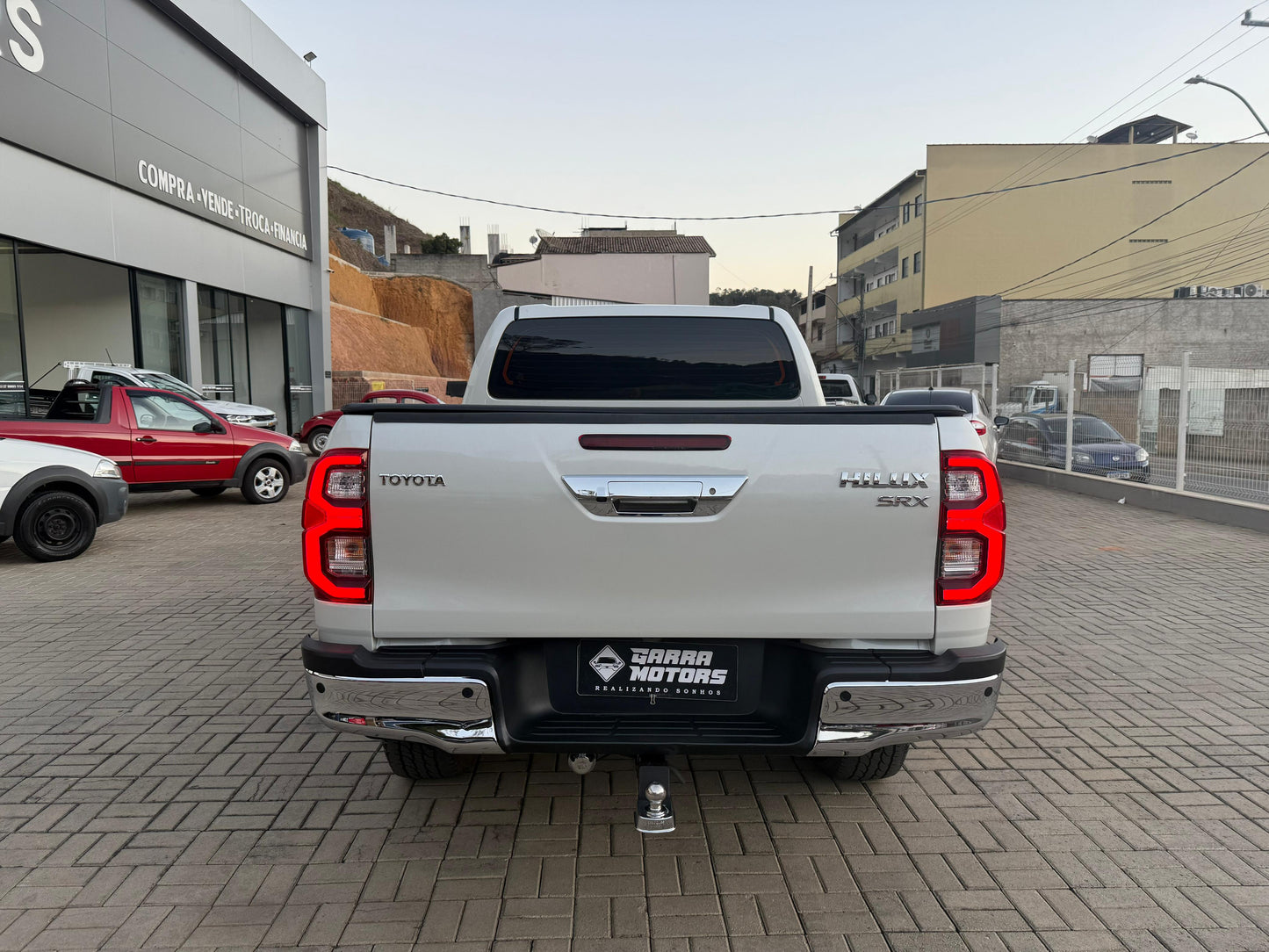 TOYOTA HILUX SRX 2.8 TURBO DIESEL( A TOPO DE LINHA)
