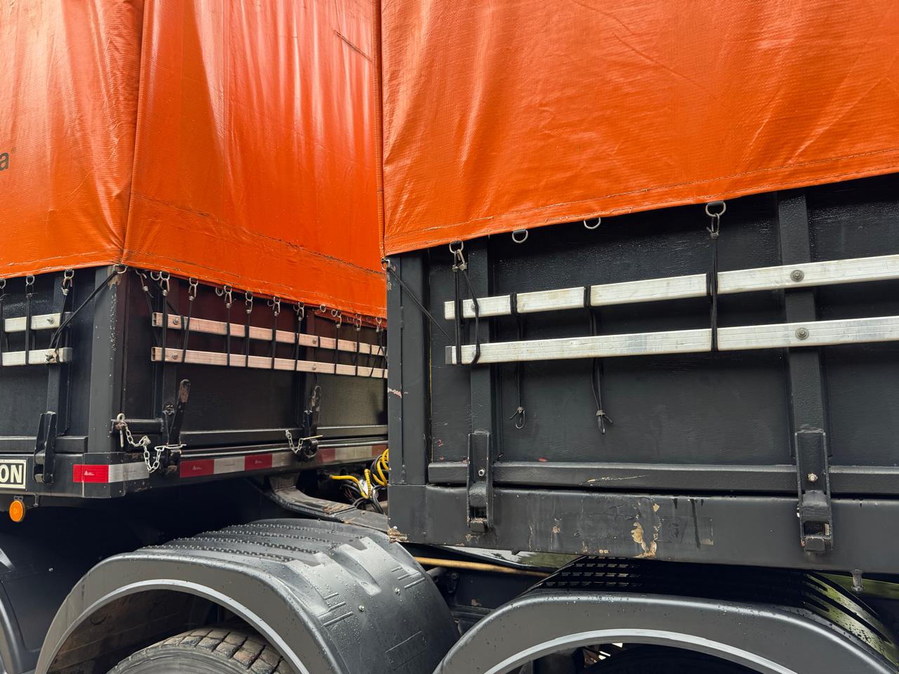 CARRETA RANDON 3X3 CURTA