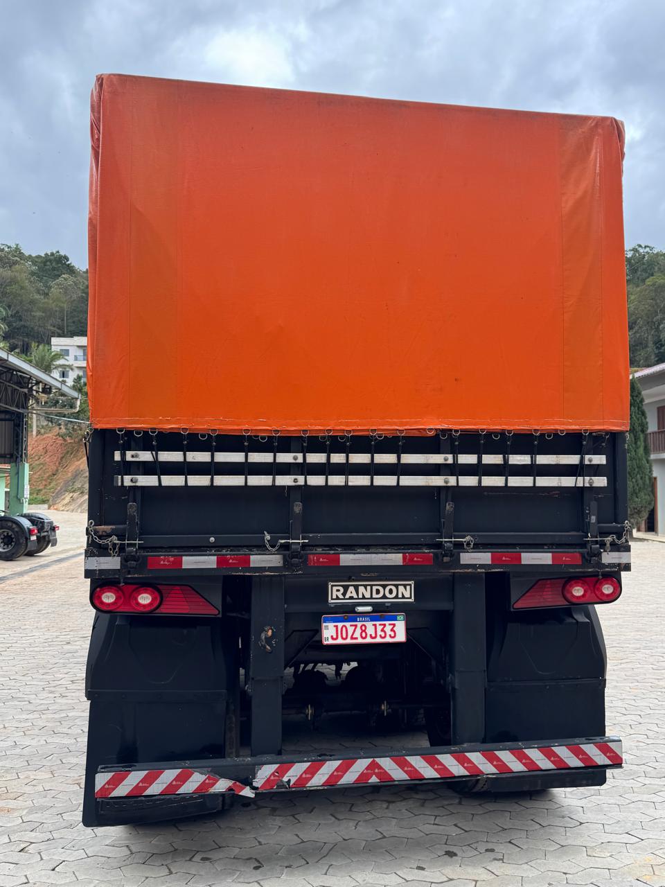 CARRETA RANDON 3X3 CURTA