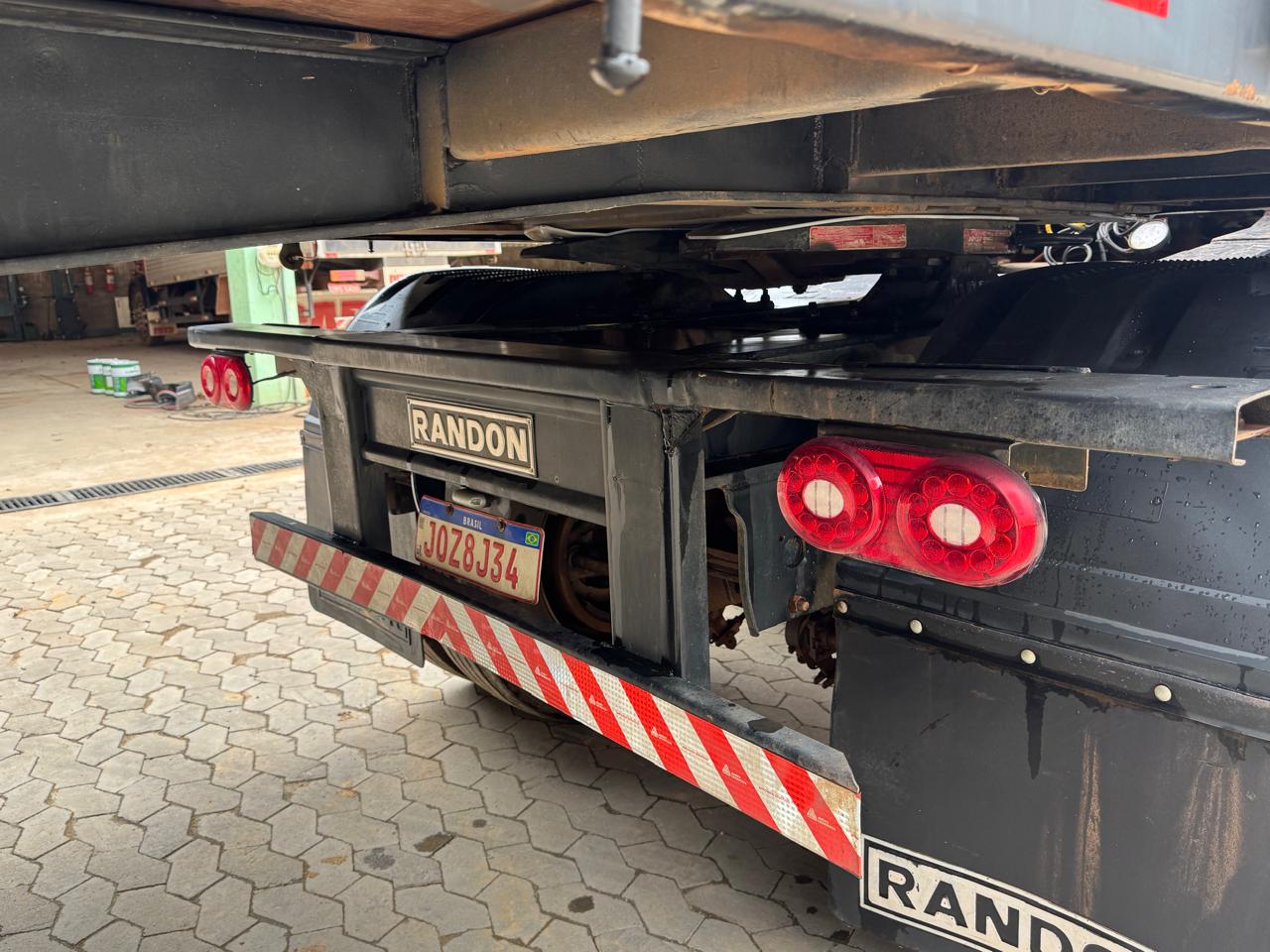 CARRETA RANDON 3X3 CURTA
