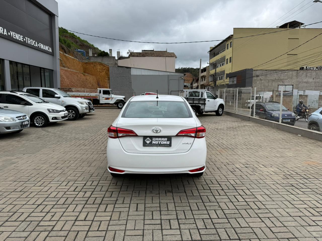 TOYOTA YARIS 1.5 XL SEDAN MOD 2025