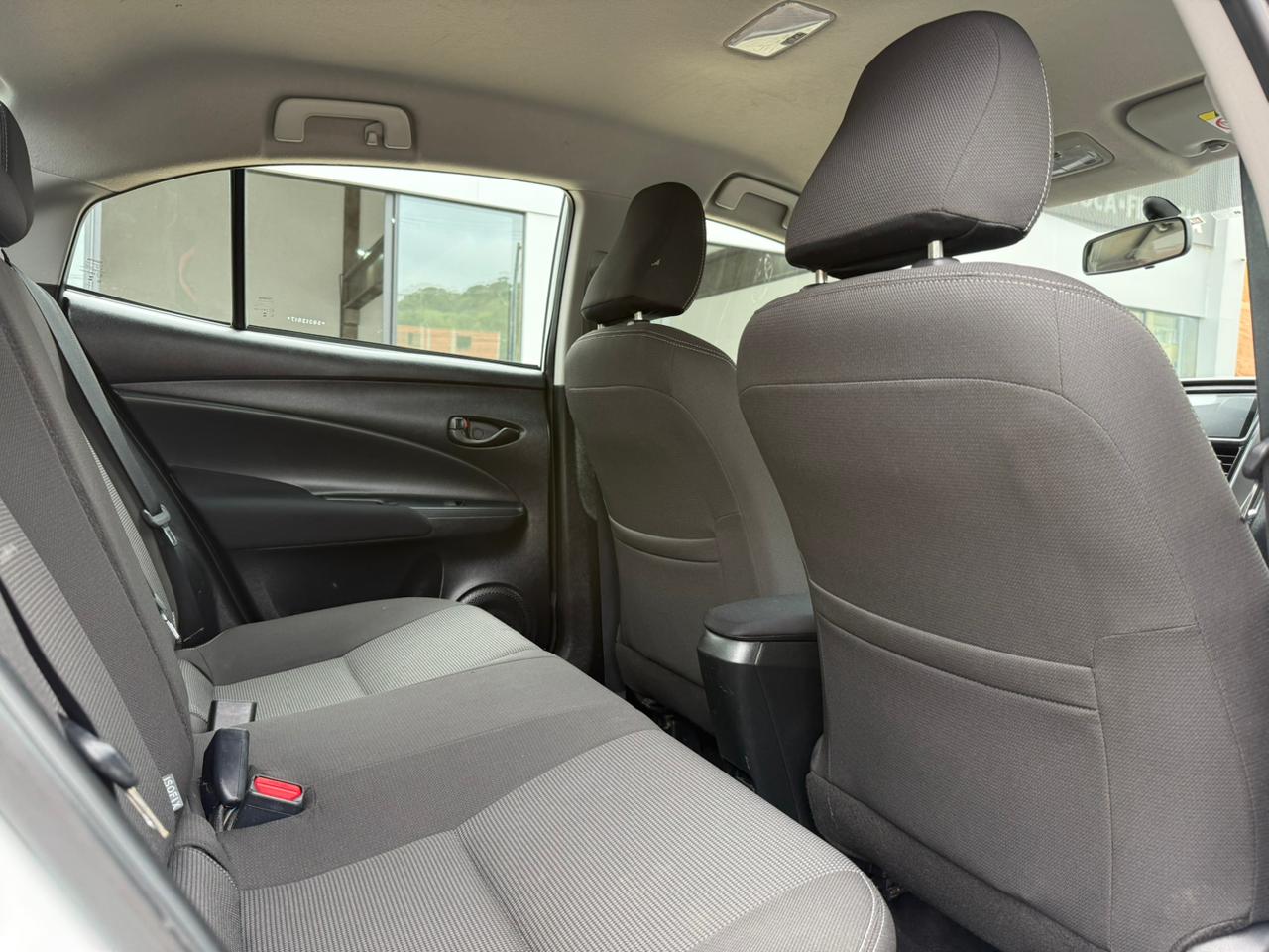 TOYOTA YARIS 1.5 XL SEDAN MOD 2025