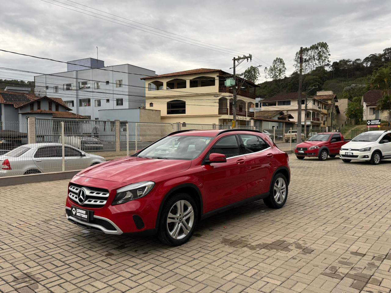 MERCEDES-BENZ GLA 200 STYLE 1.6 TURBO 7G-DCT