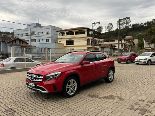 MERCEDES-BENZ GLA 200 STYLE 1.6 TURBO 7G-DCT