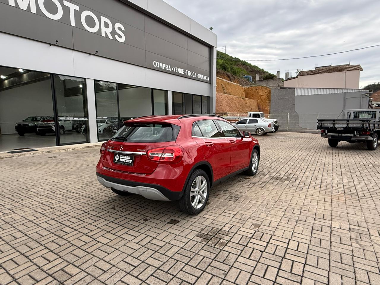 MERCEDES-BENZ GLA 200 STYLE 1.6 TURBO 7G-DCT