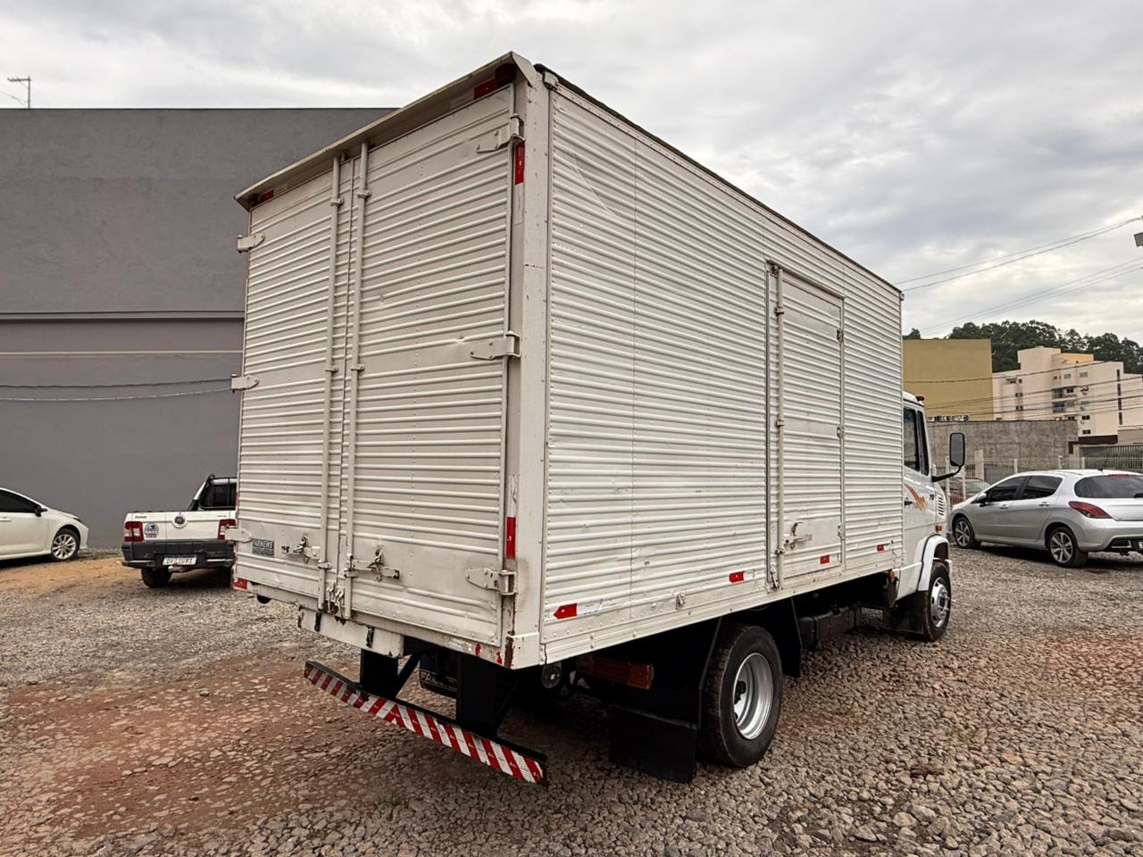 MERCEDES BENZ 710 PLUS 1997