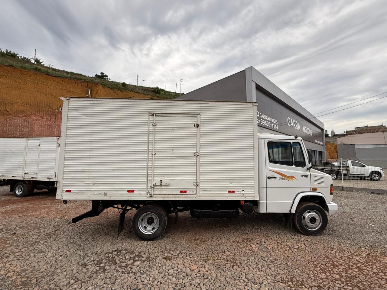 MERCEDES BENZ 710 PLUS 1997