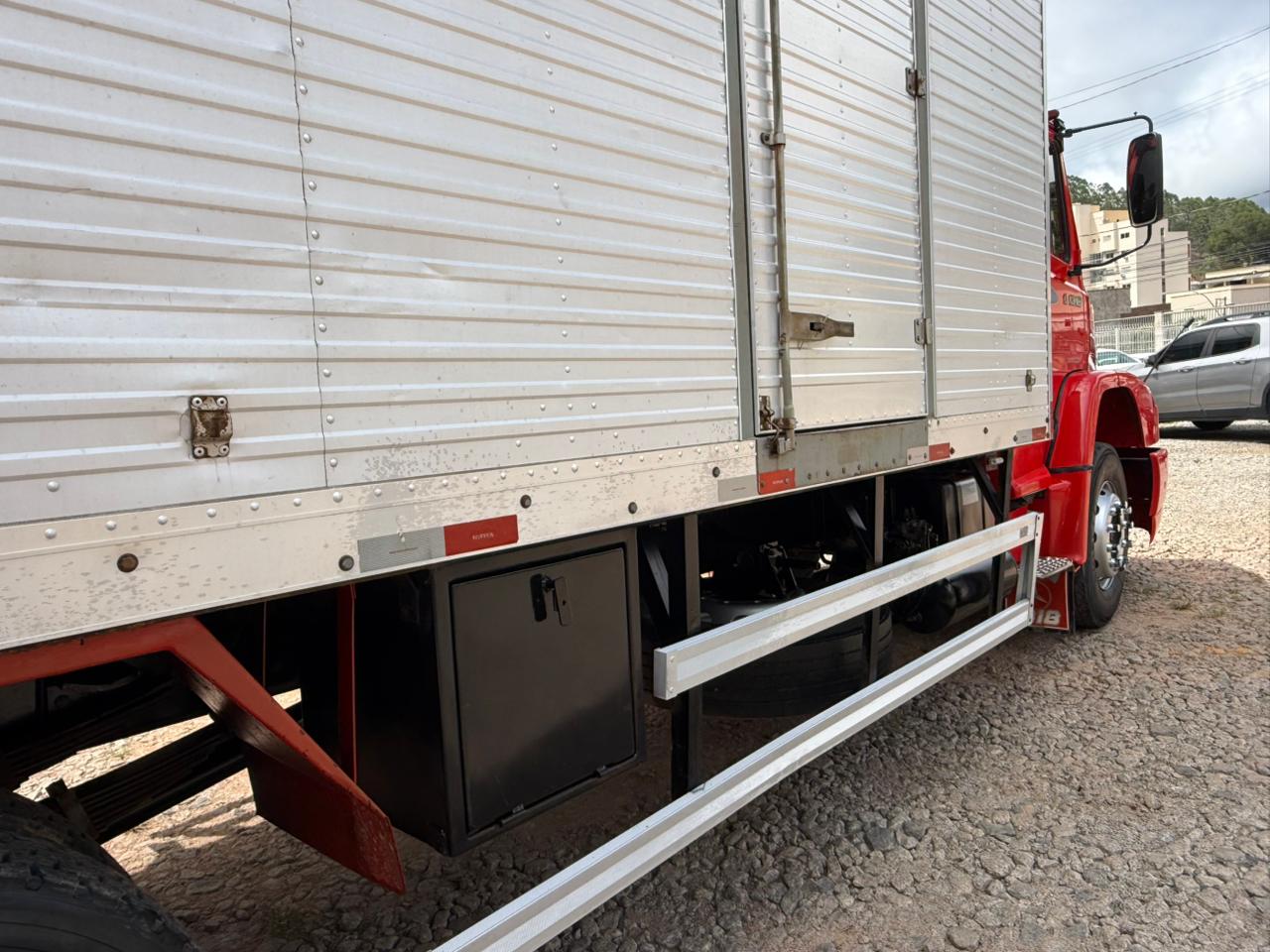 MERCEDES BENZ 1318 REDUZIDO