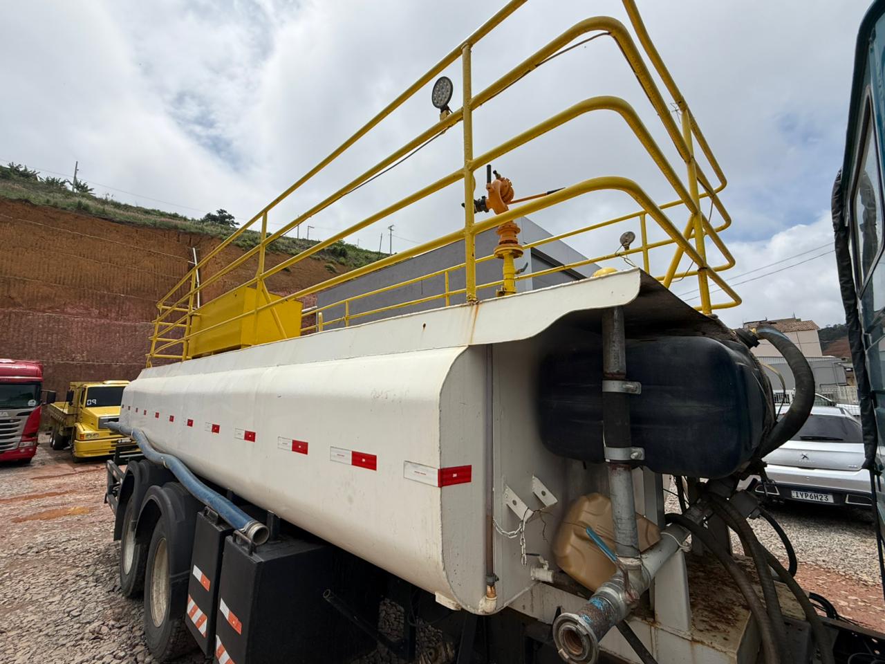 TANQUE PIPA PARA TRUCK 14 MIL LITROS