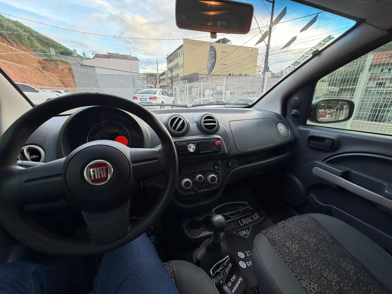 FIAT UNO VIVACE 1.0 COMPLETO MOD 2011 REVISADO 2 DONO