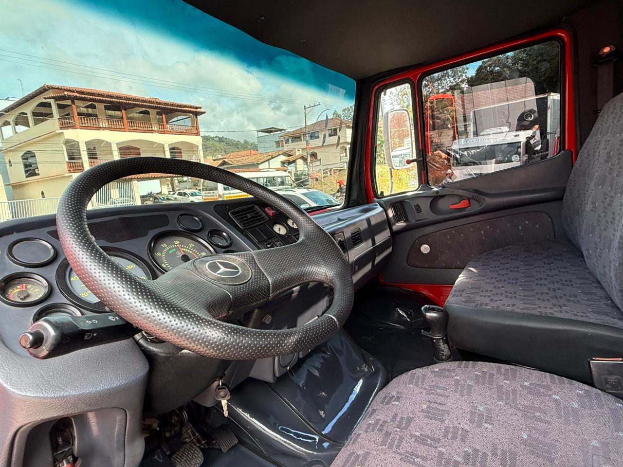 MERCEDEZ BENZ 1620 TRUCK 2011 REVISADO
