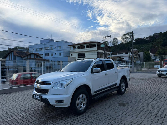 Chevrolet S10 LTZ Automática 2014
