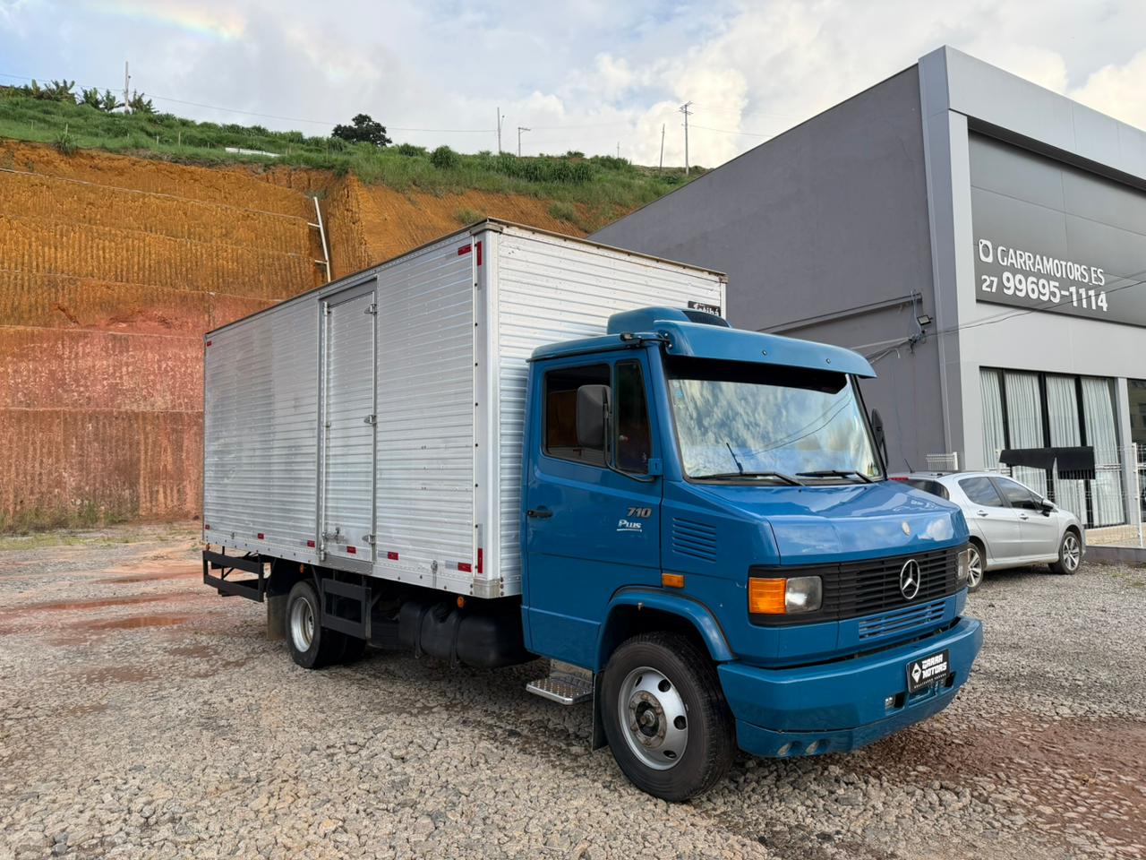 Mercedes-Benz 710 2010