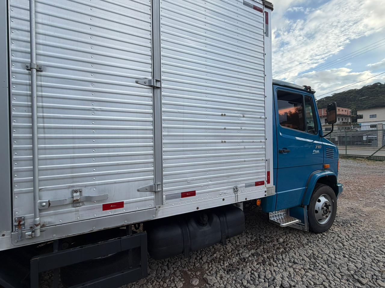 Mercedes-Benz 710 2010