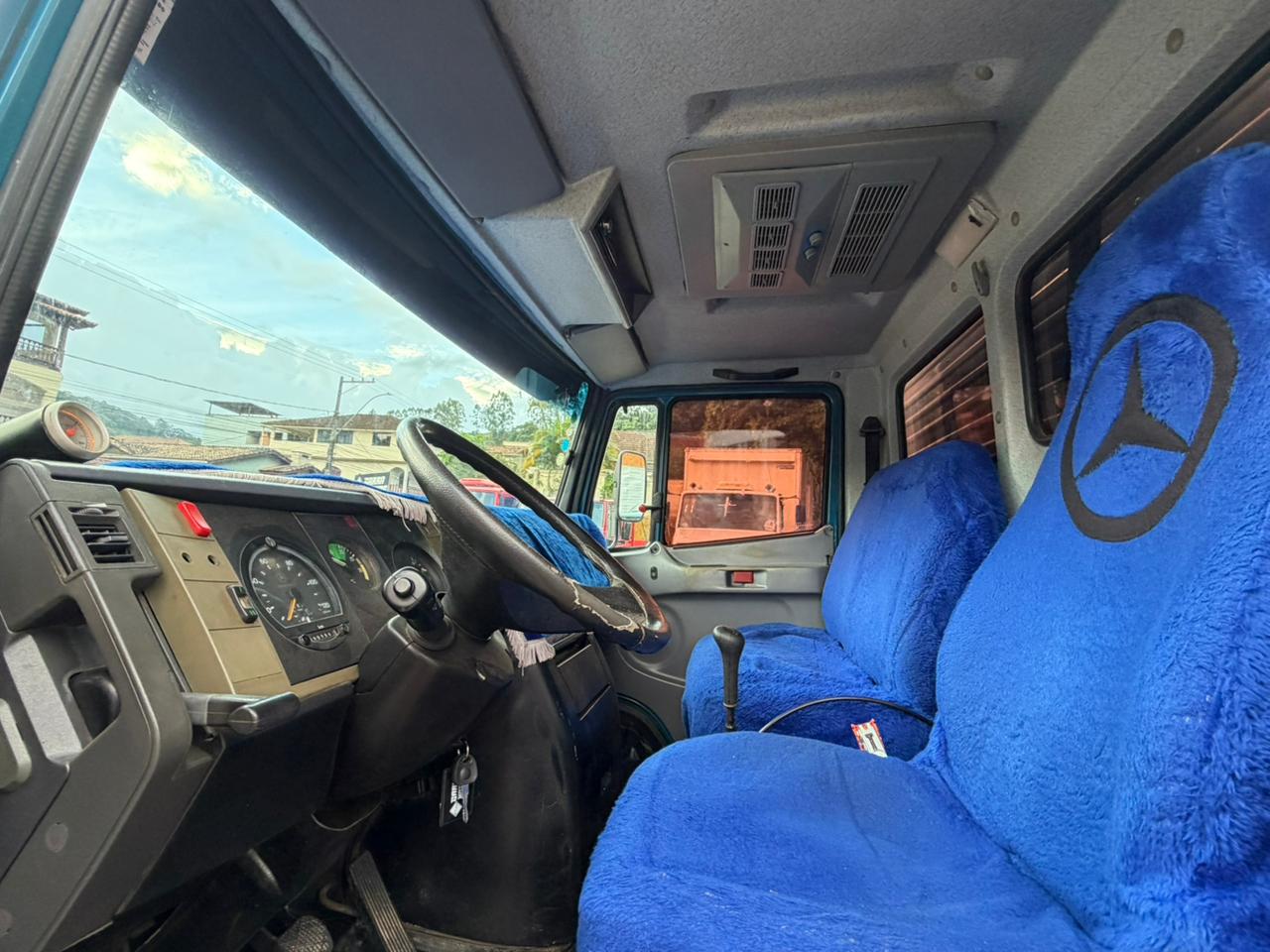 Mercedes-Benz 710 2010