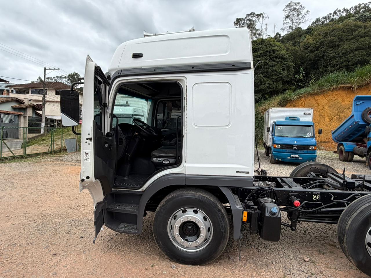 MERCEDES BENZ ATTEGO 2430 BITRUCK 2016