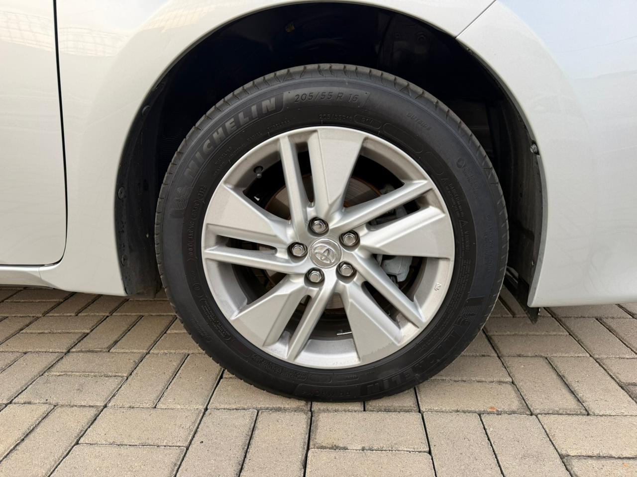 TOYOTA COROLLA GLI 1.8 AUTOMÁTICO MOD 2016