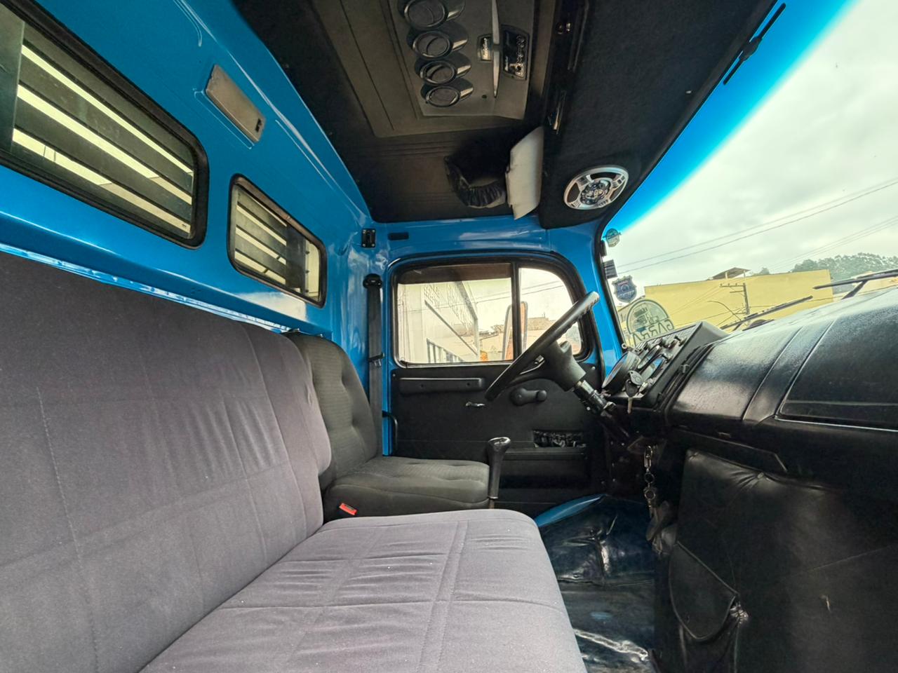 MERCEDES BENS 1516 TRUCK 1983