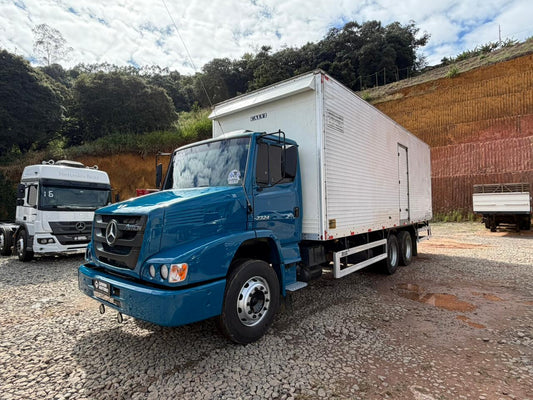 MERCEDES BENZ 2324 2014