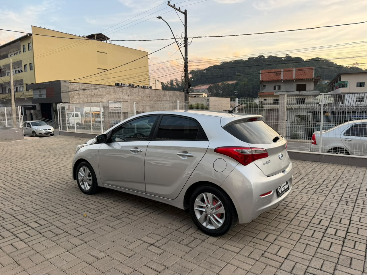 HYUNDAI HB20 PREMIUM 1.6 AUTOMÁTICO 2013