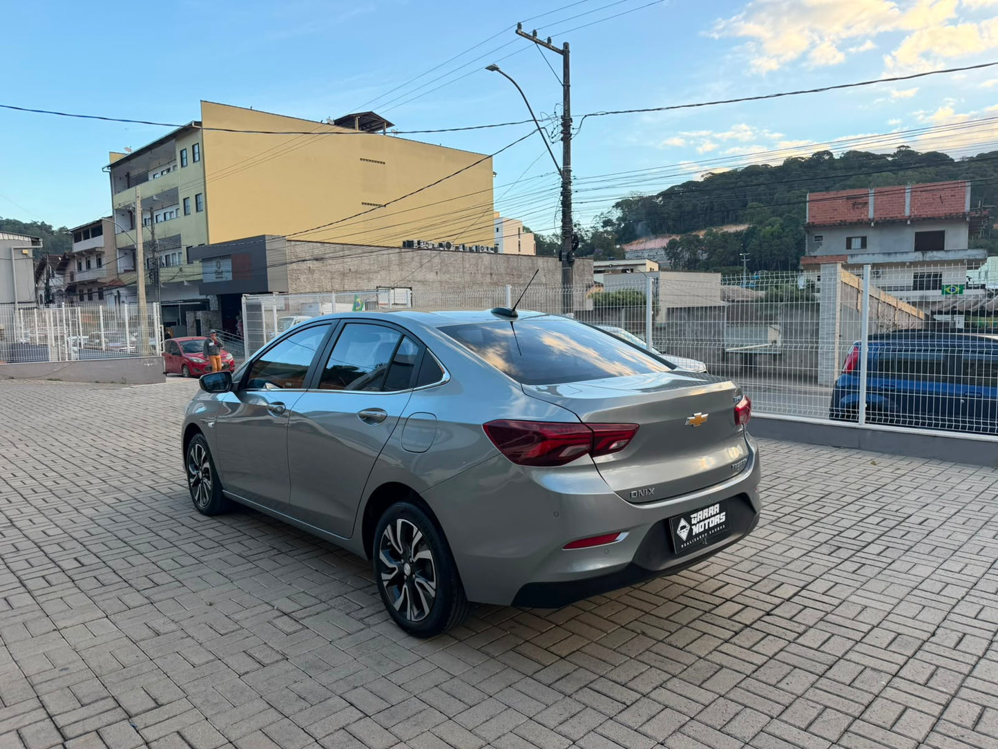 CHEVROLET ONIX PLUS PREMIER 1.0 TURBO AUTOMÁTICO