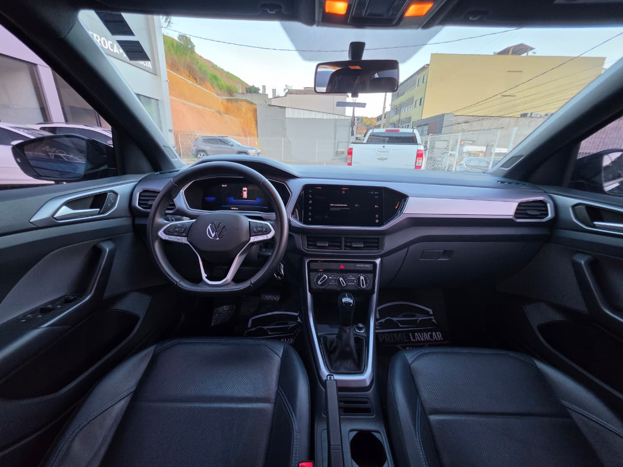 VOLKSWAGEN T-CROSS THE TOWN 1.0 TURBO AUTOMÁTICO MOD 24