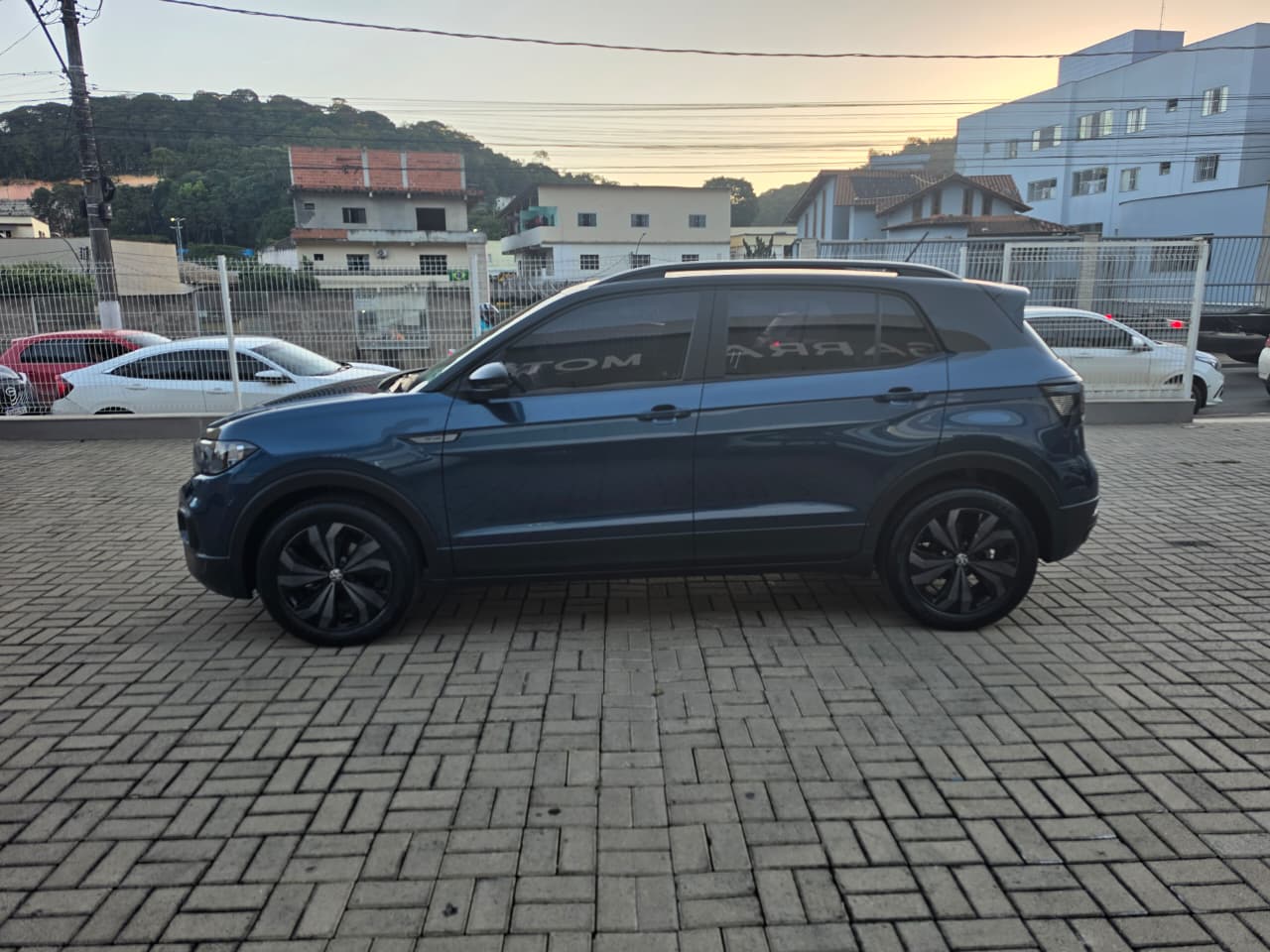 VOLKSWAGEN T-CROSS THE TOWN 1.0 TURBO AUTOMÁTICO MOD 24