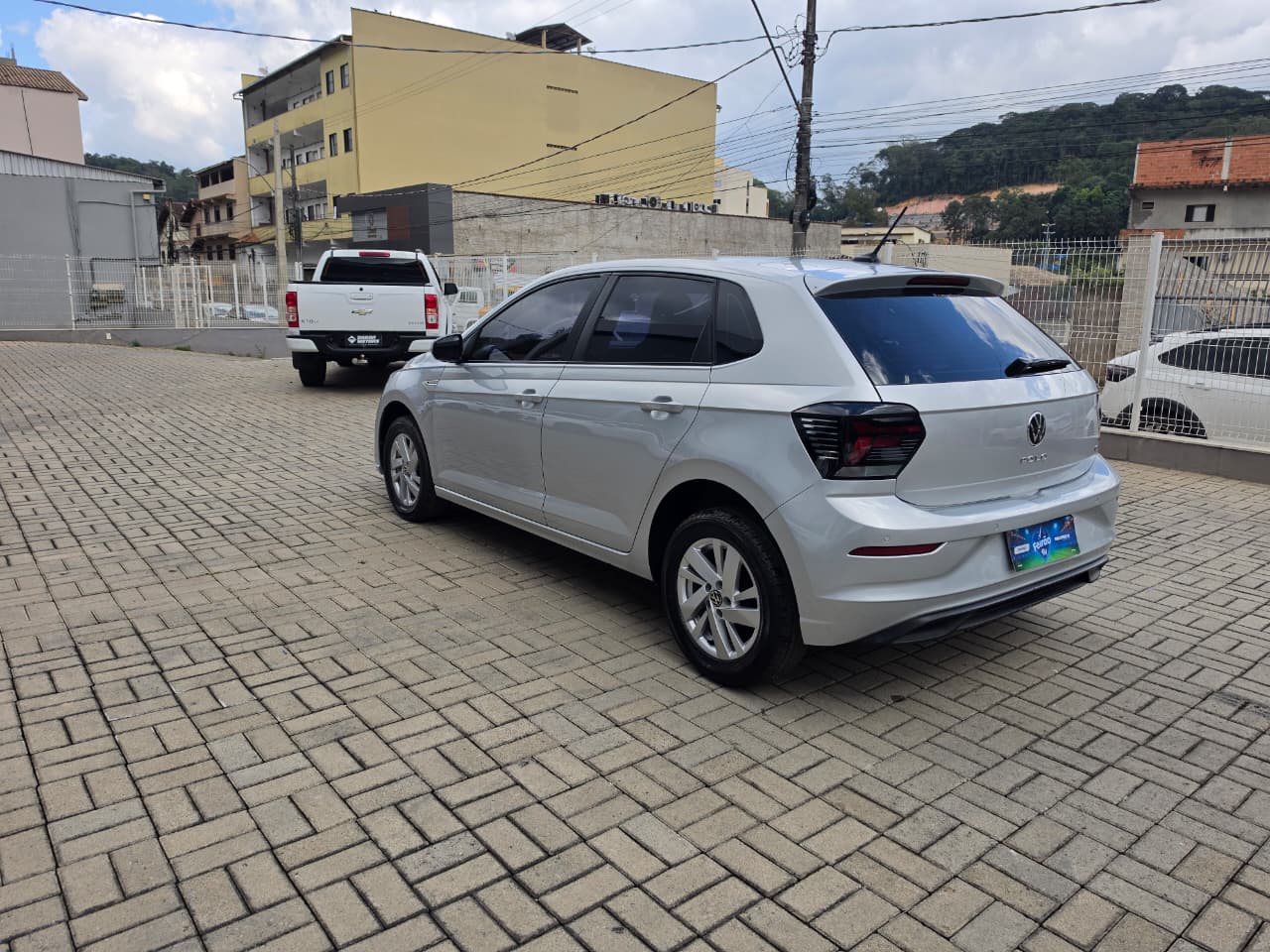 VOLKSWAGEN POLO COMFORTLINE 1.0 TURBO AUTOMÁTICO MOD 23