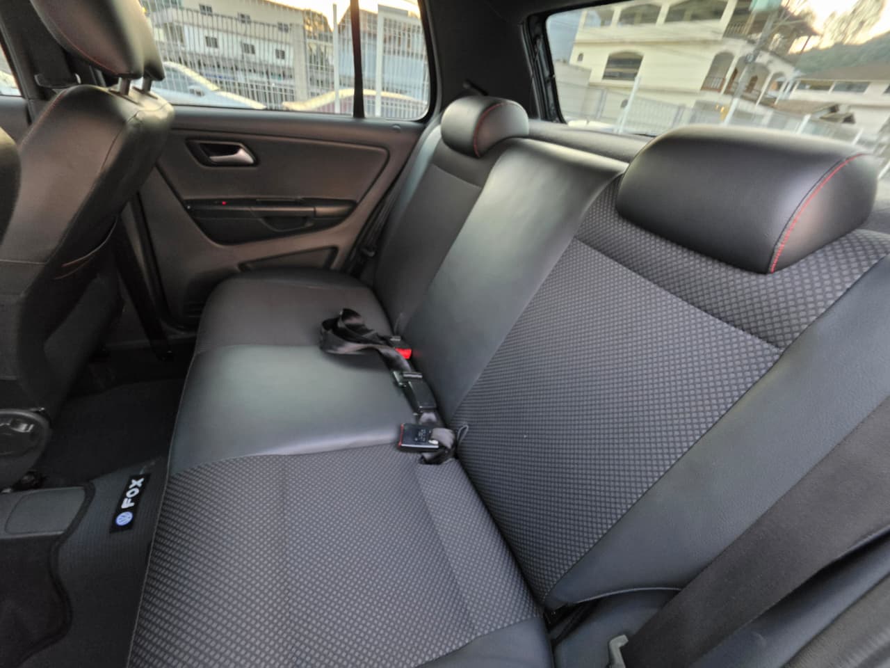 VOLKSWAGEN FOX ROCK IN RIO 1.6 FLEX MOD 2014