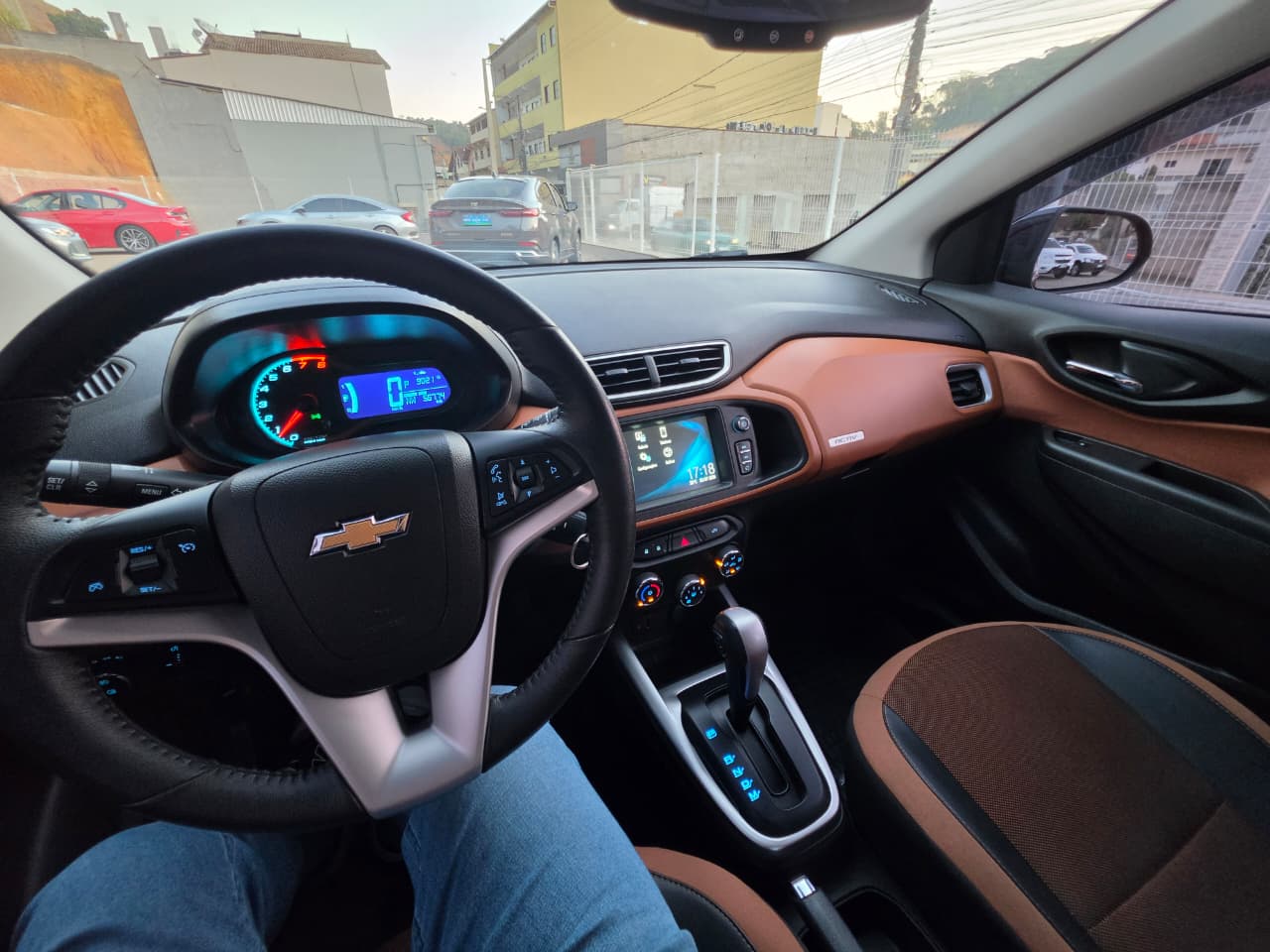 Chevrolet Onix Active 1.4 Automático 2018