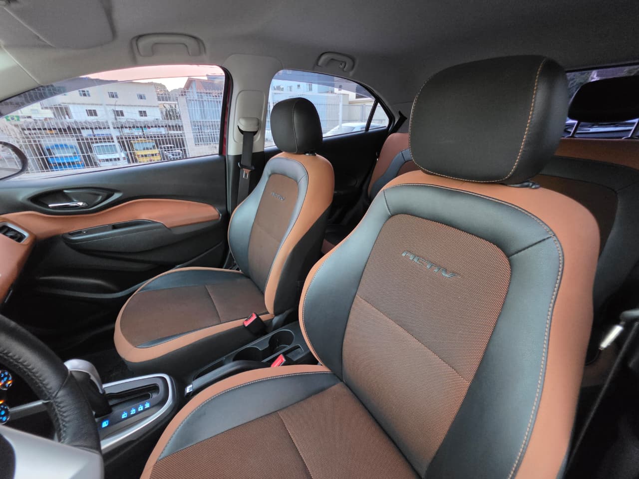 Chevrolet Onix Active 1.4 Automático 2018