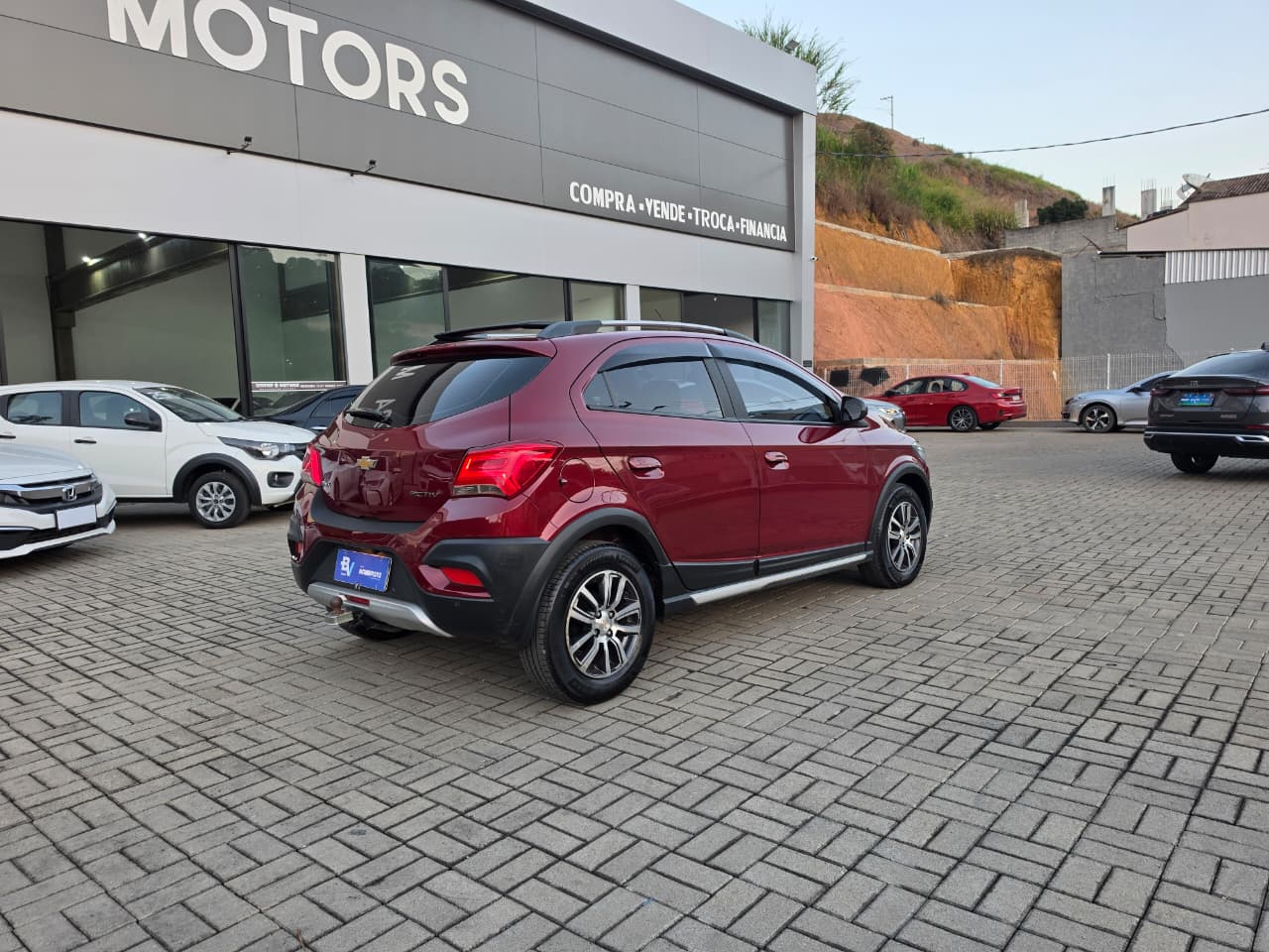 Chevrolet Onix Active 1.4 Automático 2018