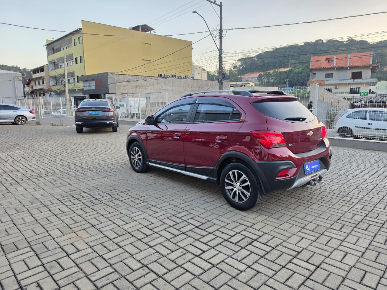 Chevrolet Onix Active 1.4 Automático 2018