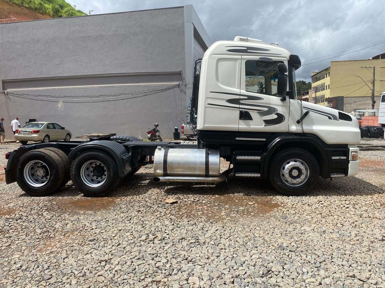 SCANIA T-124 GA 360 6x2 2009
