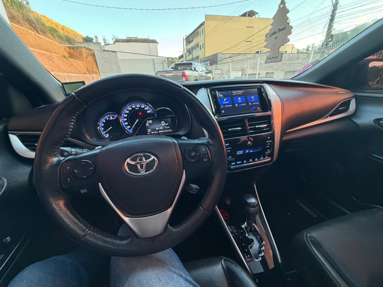 Toyota Yaris XLS 1.5 Automático com teto solar 2019