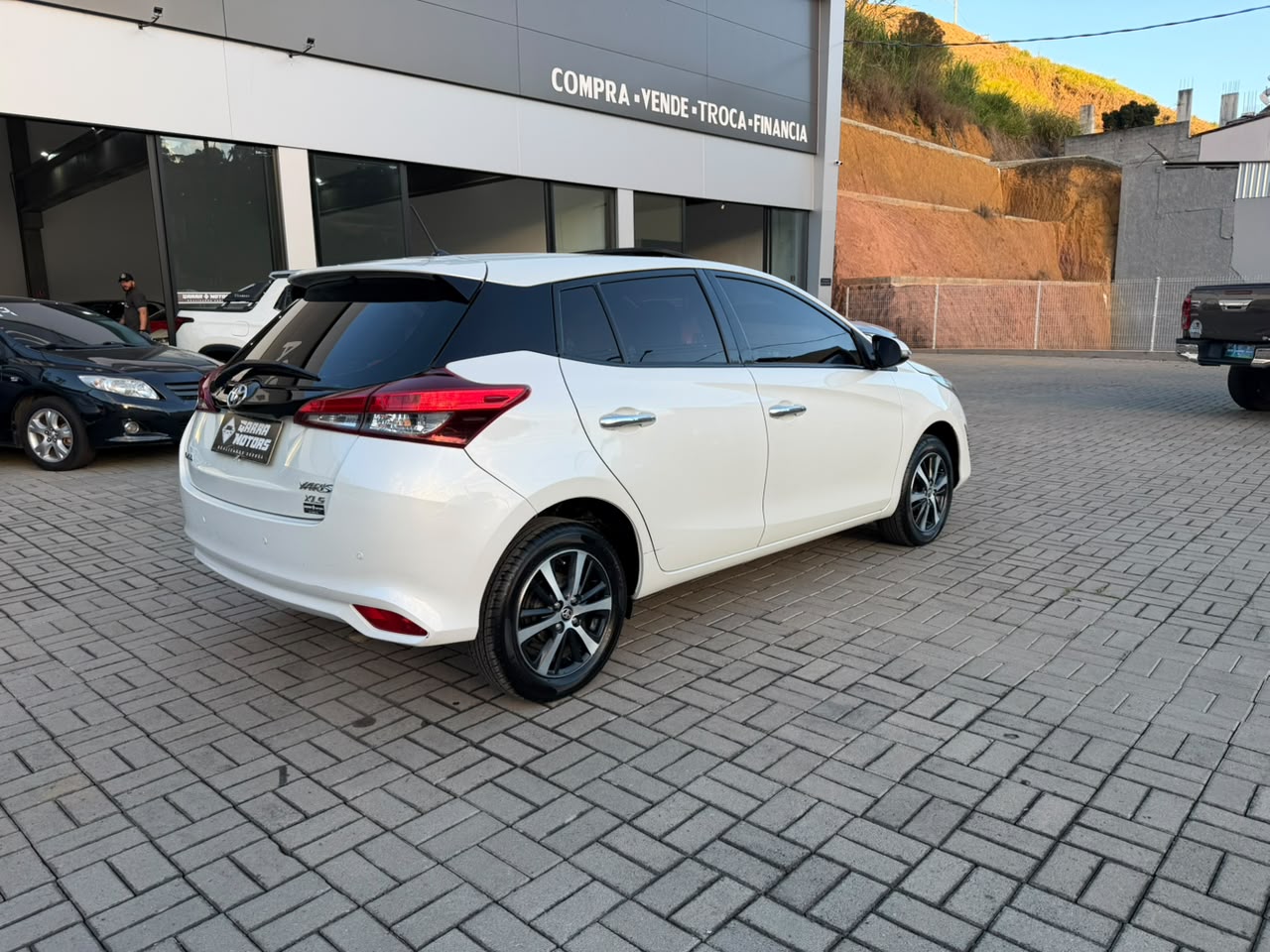 Toyota Yaris XLS 1.5 Automático com teto solar 2019