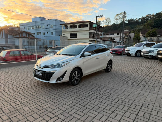 Toyota Yaris XLS 1.5 Automático com teto solar 2019