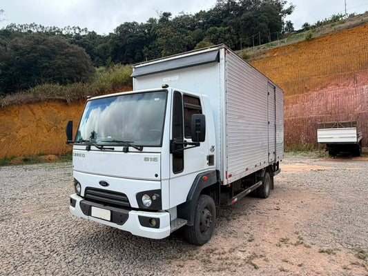 Ford Cargo 816 Baú mod 2017
