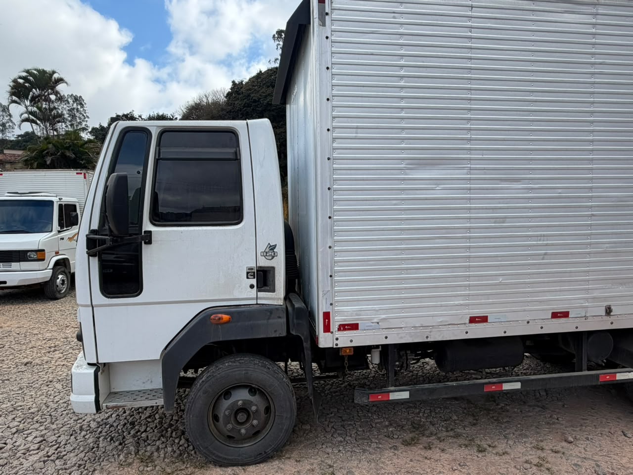 Ford Cargo 816 Baú mod 2017